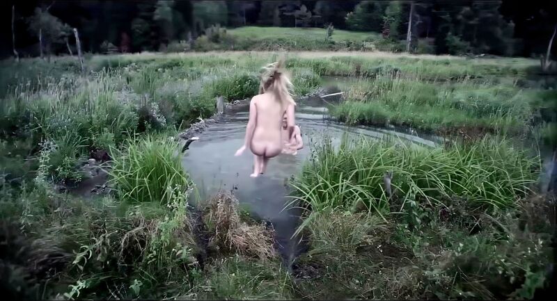 Plik:Agnieszka Findysz kosmos 12.jpg