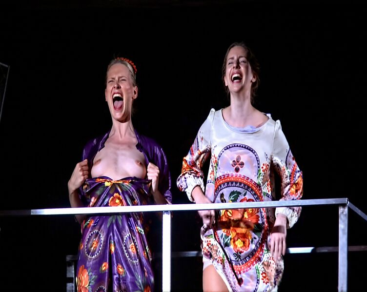 Plik:Agnieszka Zulewska wesele 003.jpg