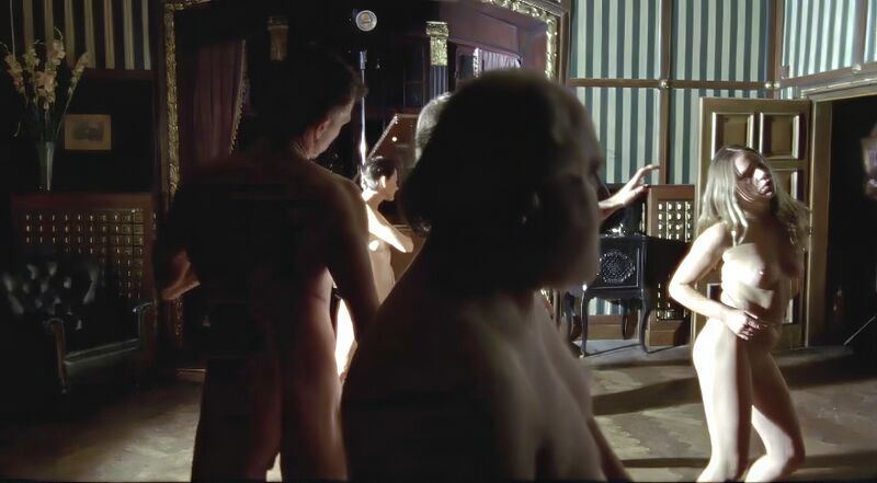 Plik:Aleksandra Nowosadko czlowiekdowszystkiego 07.jpg