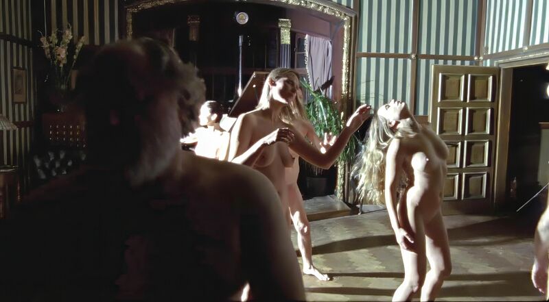 Plik:Aleksandra Nowosadko czlowiekdowszystkiego 09.jpg