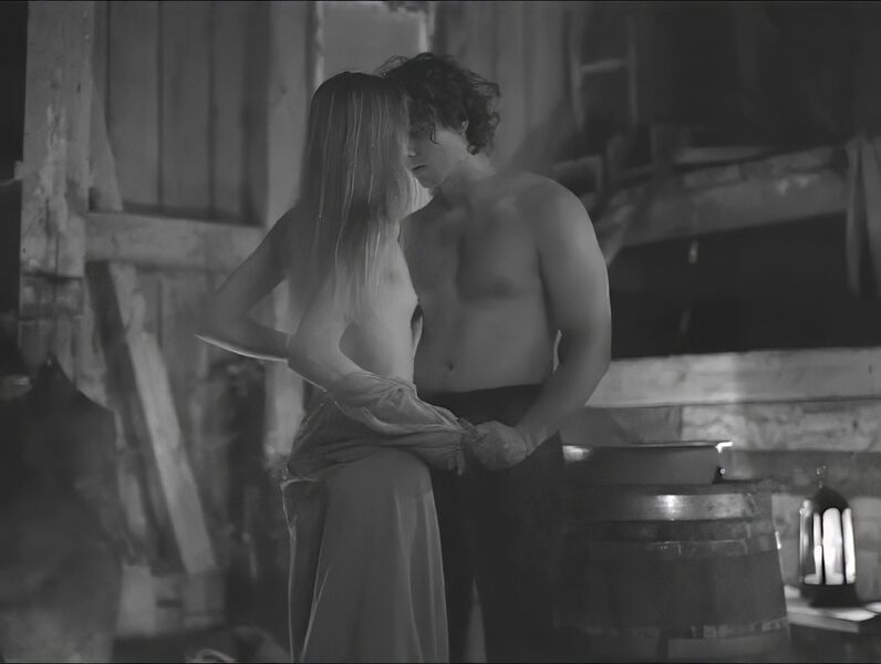 Plik:Aleksandra Piotrowska strukturaciemnosci 02.jpg