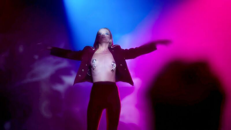 Plik:Marta Nieradkiewicz 3milosci 13.jpg